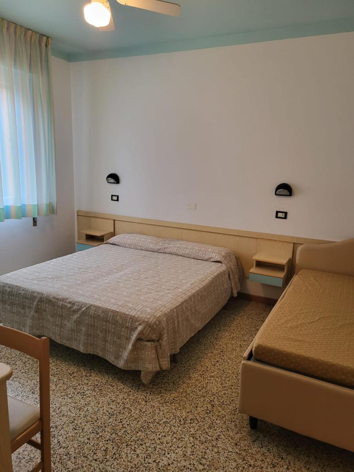 Hotel Residence Villa Lily Cesenatico Esterno foto